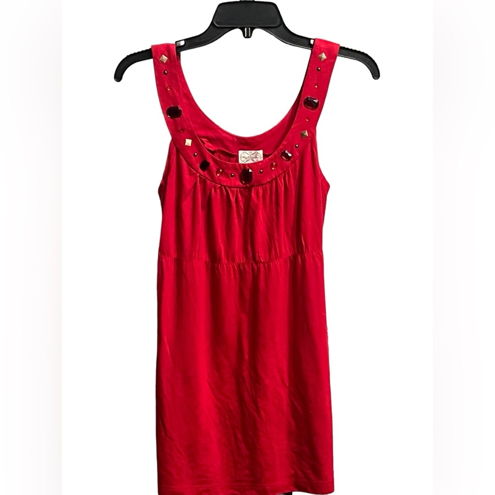Red Gem Stone Tank Top
Size medium 
Color red
Condition like new